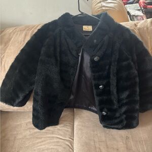 Woman’s vintage faux fur coat (1950’s)